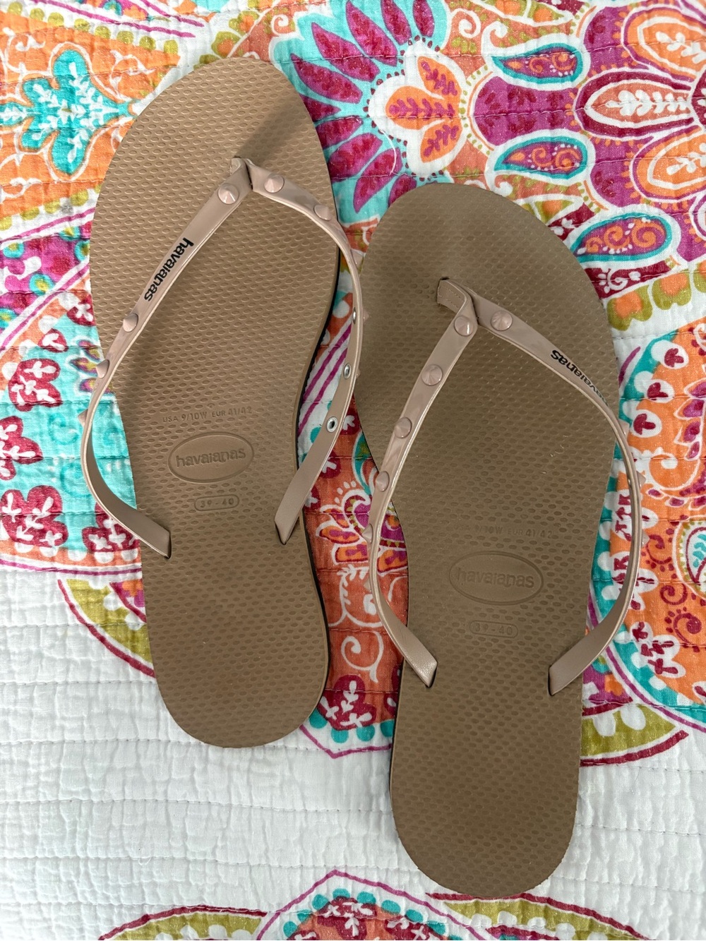 Havaianas Women’s Slim Sandal in Taupe/Nude